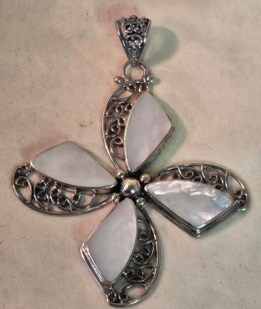 Sterling Silver Mother of Pearl Pendant by Meran 34g.