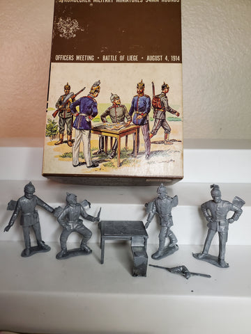 Strombrecker officers meeting Battle of Leige 54mm unpainted lead