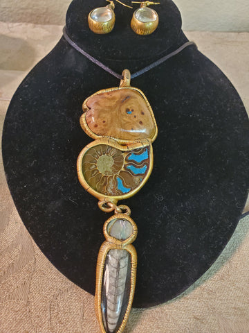 Susan Sorrentino Nautilus Necklace & earrings