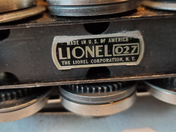 Lionel postwar 2026 & 6466w tender O27 gauge 2-6-2