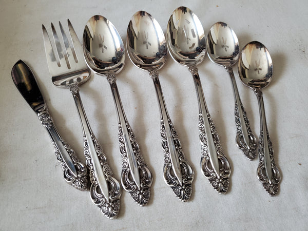 7 Reed & Barton Royal Majesty stainless serving flatware