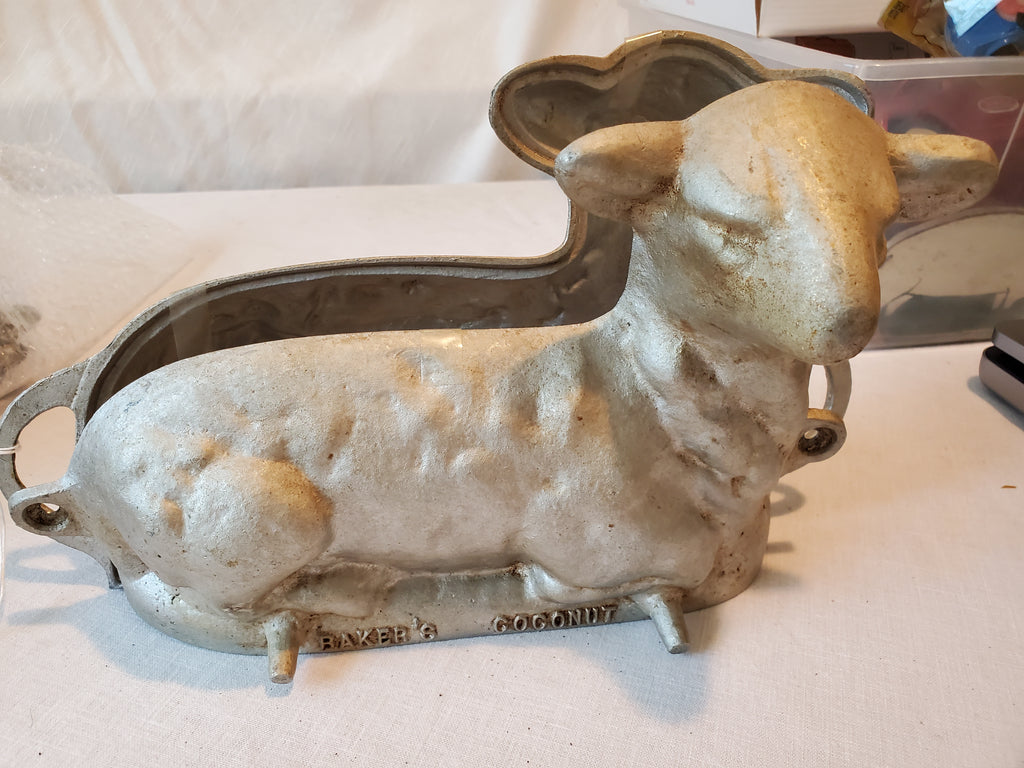 Baker's Coconut 2pcs.  Aluminum Lamb mold 1922-1940
