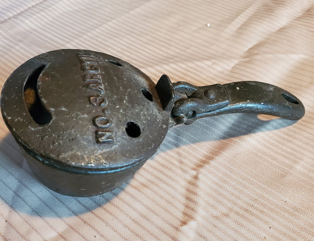 Artic #3 Ice Shaver, scoop, cast iron