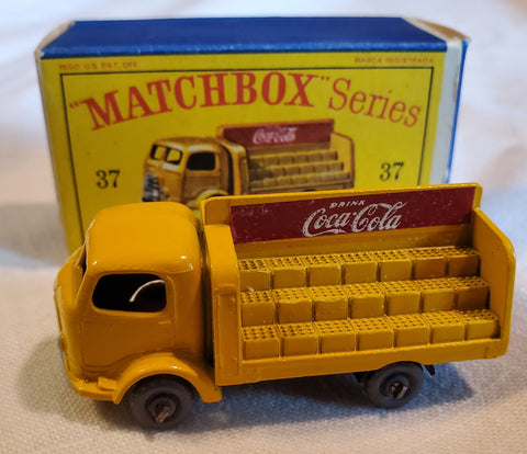 Lesney Matchbox 37 Coca-Cola Lobby Karrier Bantam 2 ton W/ box  Grey Wheels