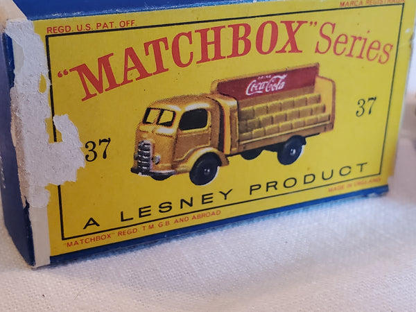 Lesney Matchbox 37 Coca-Cola Lobby Karrier Bantam 2 ton W/ box  Grey Wheels