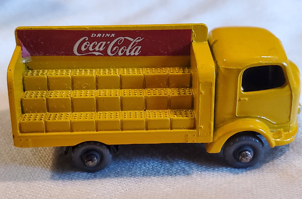 Lesney Matchbox 37 Coca-Cola Lobby Karrier Bantam 2 ton W/ box  Grey Wheels