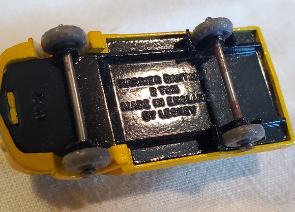 Lesney Matchbox 37 Coca-Cola Lobby Karrier Bantam 2 ton W/ box  Grey Wheels