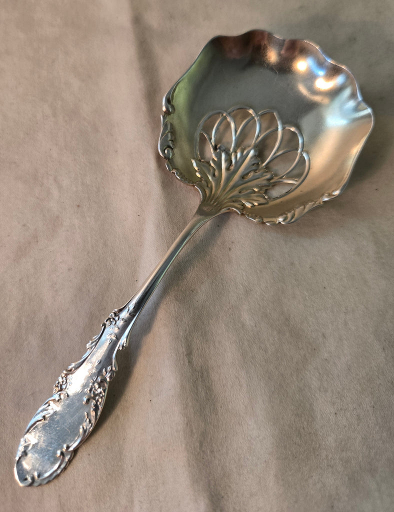 Frank Whiting Orleans 1892 Almond or Bonbon scoop, spoon sterling silver, gold wash No Mono