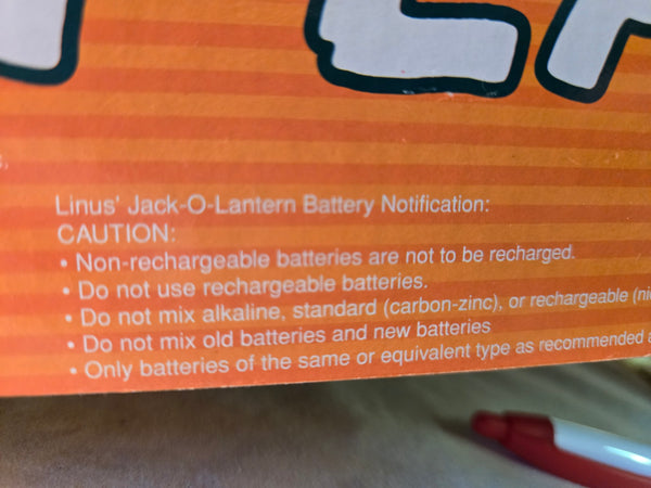 Peanuts It's the Great Pumpkin Charlie Brown, play set 2002 #07762 Never removed from box NIB, figures 5"