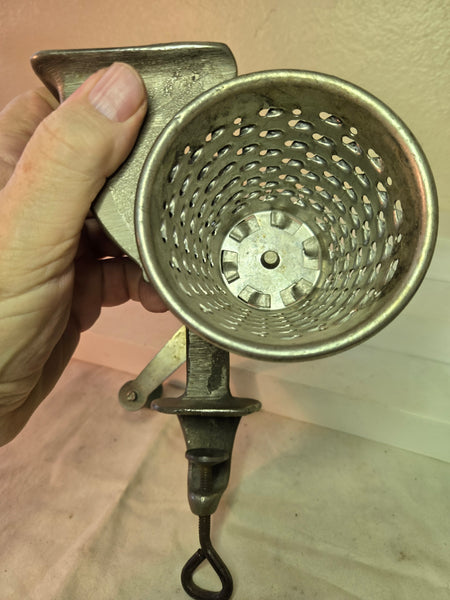 vintage Griscer kitchen Food Grater, shredder New Haven ID