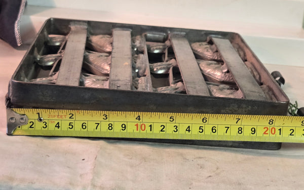 Cast 6 Bunny Rabbits Hinged Chocolate Candy Mold