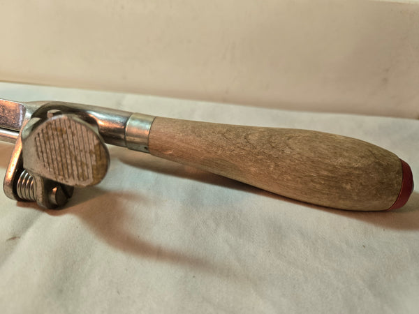 Vintage Indestructo #4 Ice Cream kitchen Scoop wood handle