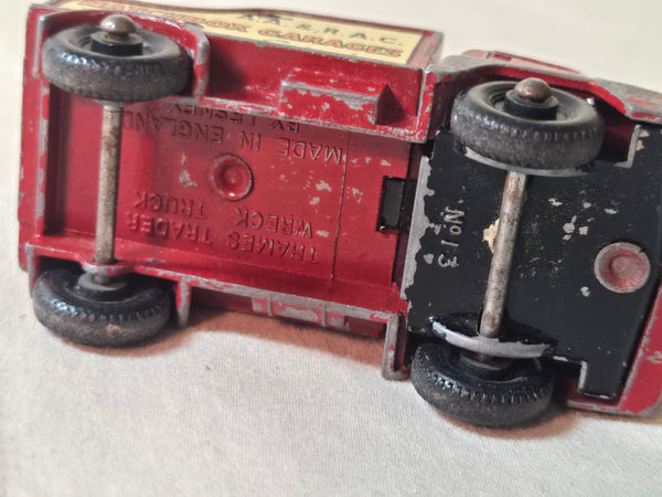 Matchbox Lesney #13 Thames Trader Wrecker Truck