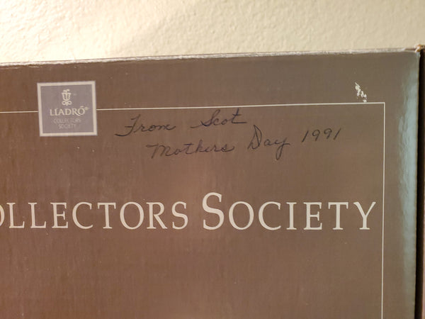 1991 Lladro new member plaque & 7613 spring bell