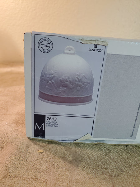 1991 Lladro new member plaque & 7613 spring bell