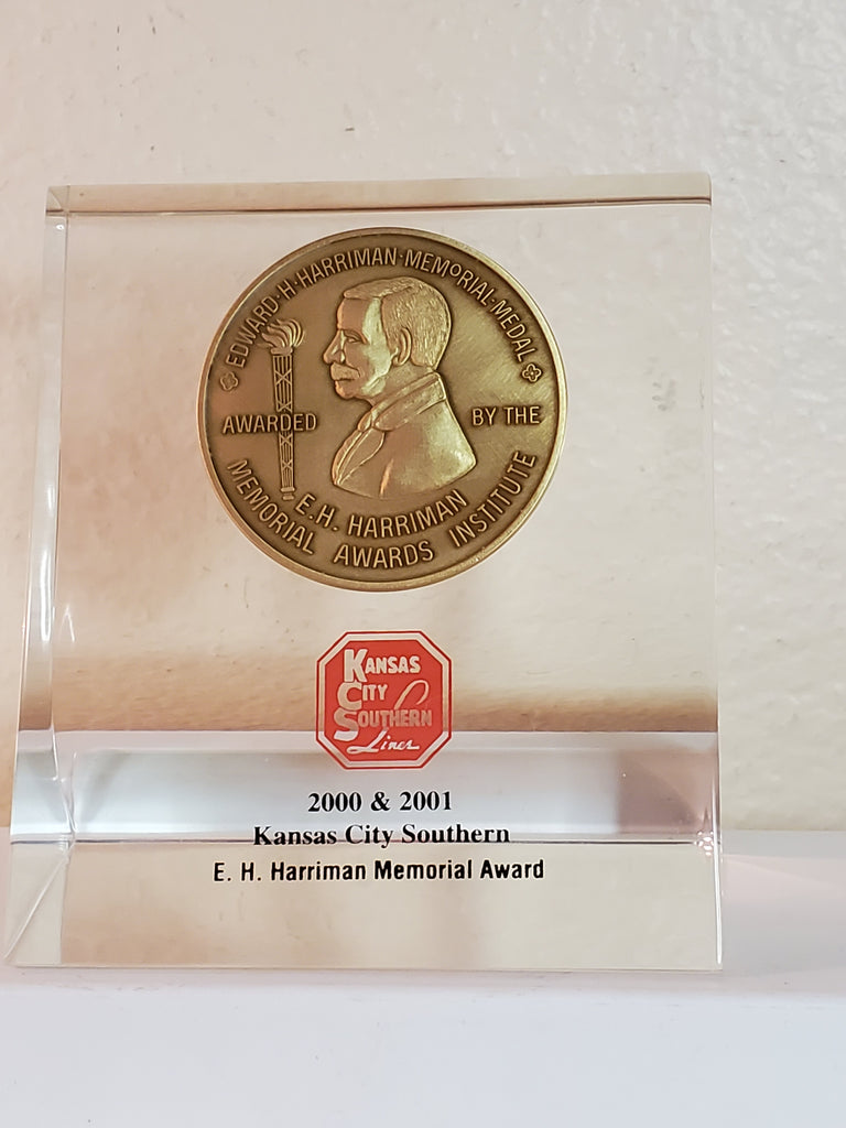 E. H. Harriman award Kansas City Soithern RR in lucite 2000-2001
