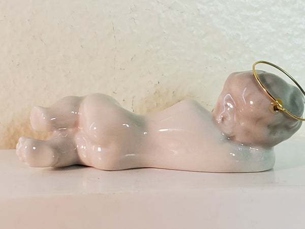 Lladro baby Jesus, sleeping, #4535 with halo