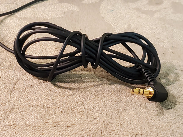 Bose Acoustic Noise Canceling headphones in case