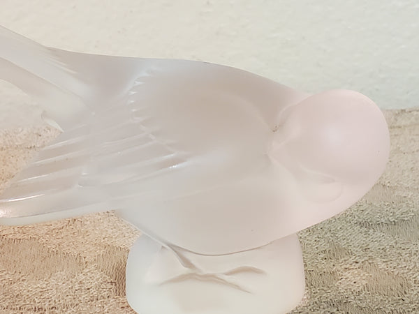 Lalique Sparrow Coquet Moineaux, signed bird opaque