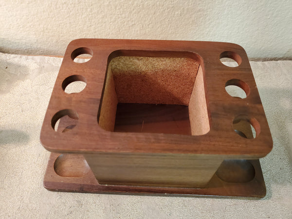 Decatur Industries 6 Pipe rack, wood stand