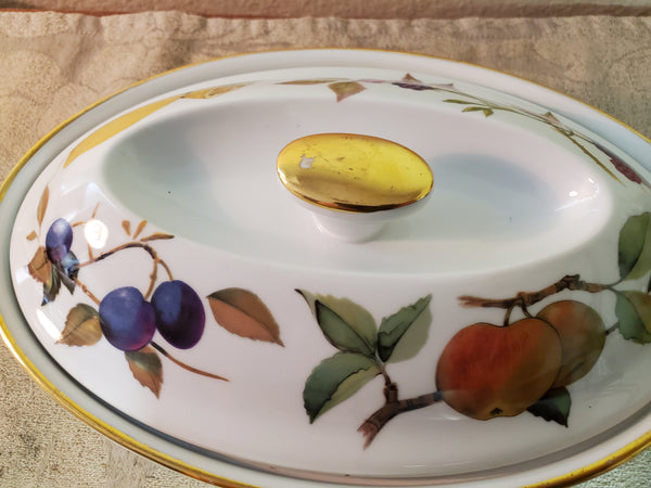 Royal Worcester Evesham cassarole shape 2 size 3