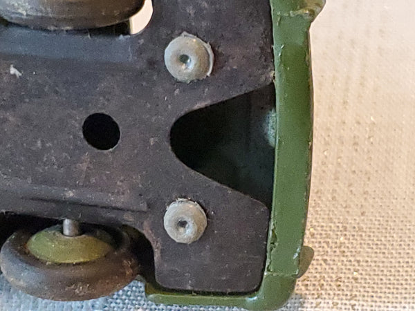 DINKY TOYS Military Staff Car Ford Sedan 1st issue #139m