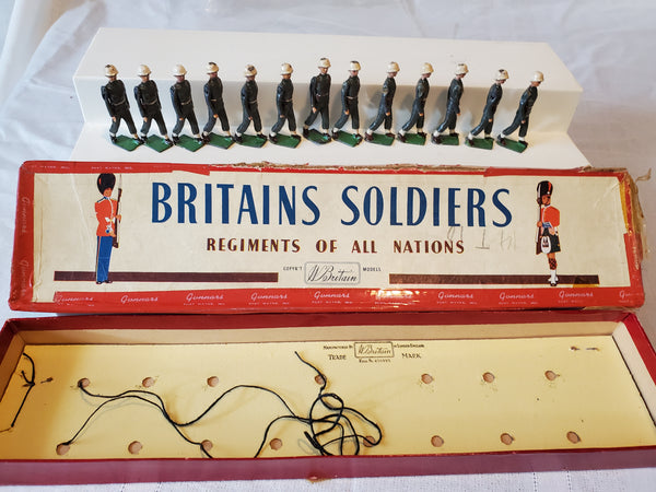 Britains U.S. M.P. Snowdrops 13 pcs set, box