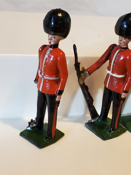 Britains Colours & Pioneers Scot Guards 9 pcs, box, #82