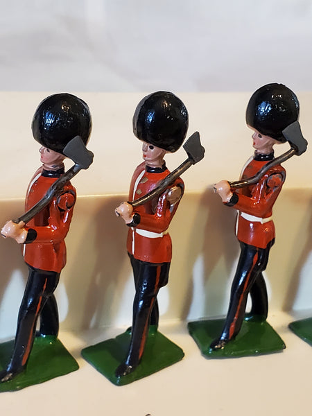 Britains Colours & Pioneers Scot Guards 9 pcs, box, #82