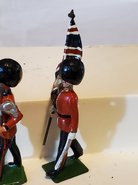 Britains Colours & Pioneers Scot Guards 9 pcs, box, #82