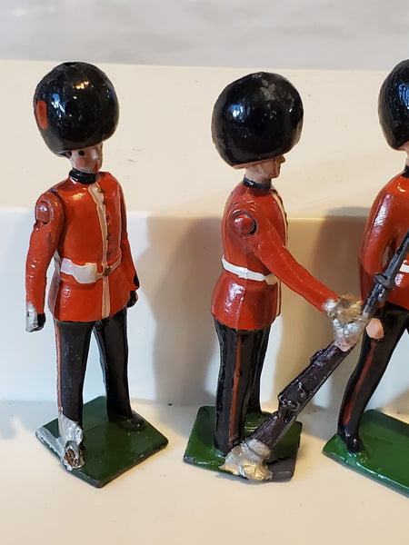 Britains Colours & Pioneers Scot Guards 9 pcs, box, #82