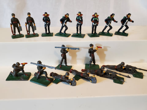 SAE Sculptured models WWII German soldiers, 16 pcs