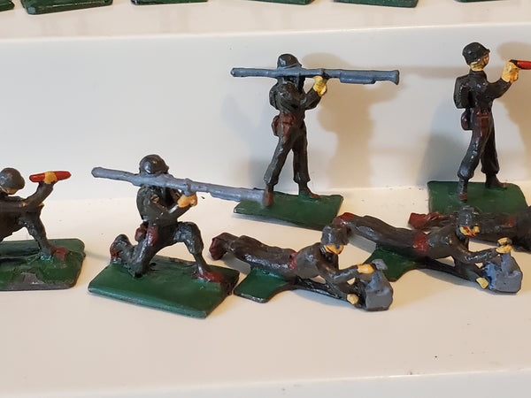 SAE Sculptured models WWII German soldiers, 16 pcs