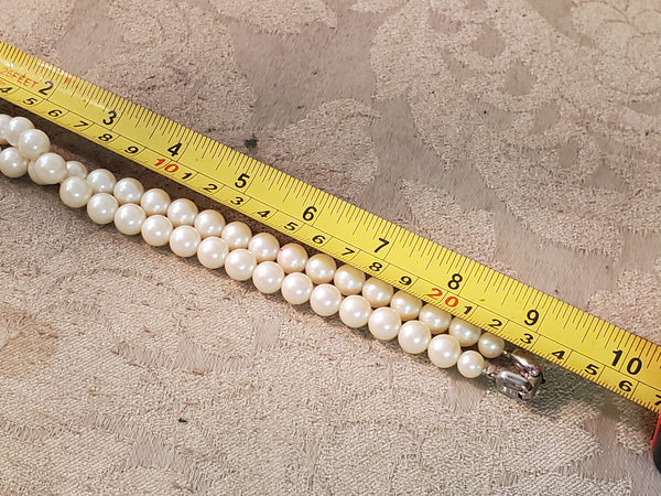Givenchy Bow Tie pearl necklace, signed