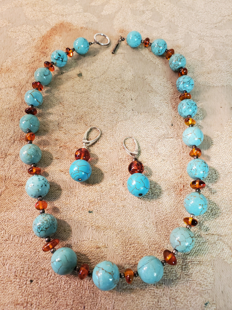 Amber & bead tumbled turquiose necklace & earrings set