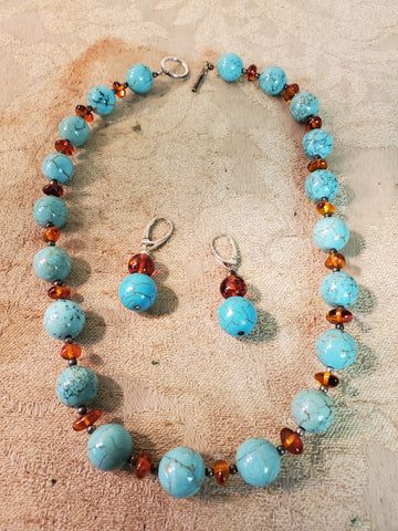 Amber & bead tumbled turquiose necklace & earrings set